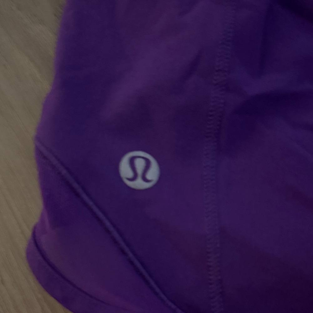 NWT 💗lululemon Hottie hot 2.5 in Women's Purple Athletic Shorts - Picture 5 of 5